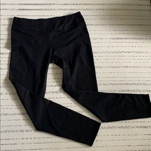 Black Fabletics leggings